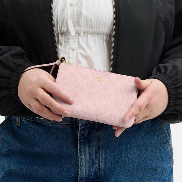 Coach Corner Zip Wristlet In Signature Canvas Powder Pink Wallet Bag Purse - Picture 8 of 8